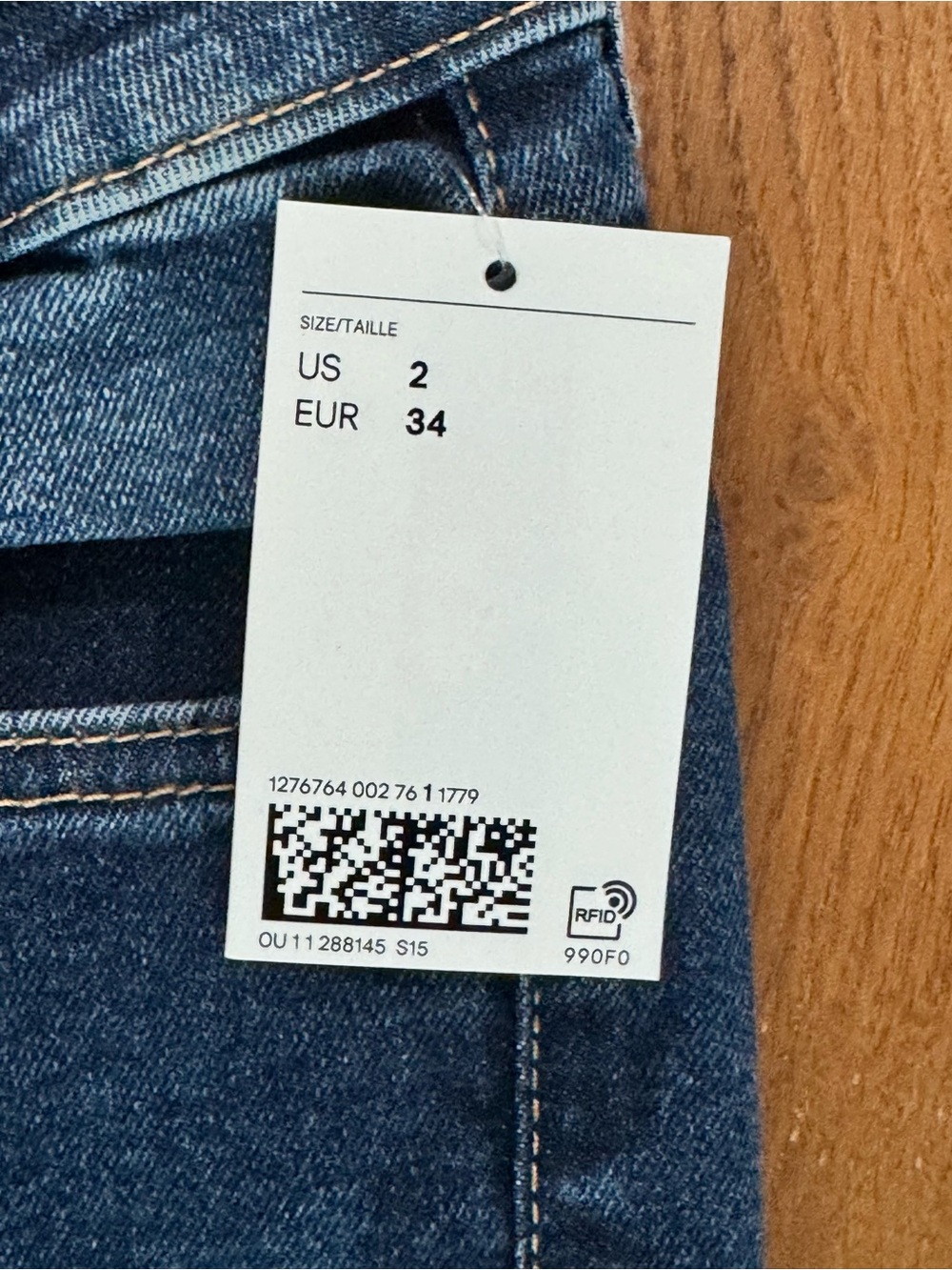 👖NWT 🔖H&M Flared High Jeans Dark Denim Size 2 - Picture 4 of 13